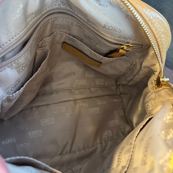 Michael Kors Knox Tassel Pebbled Leather Satchel Handbag - Picture 8 of 8